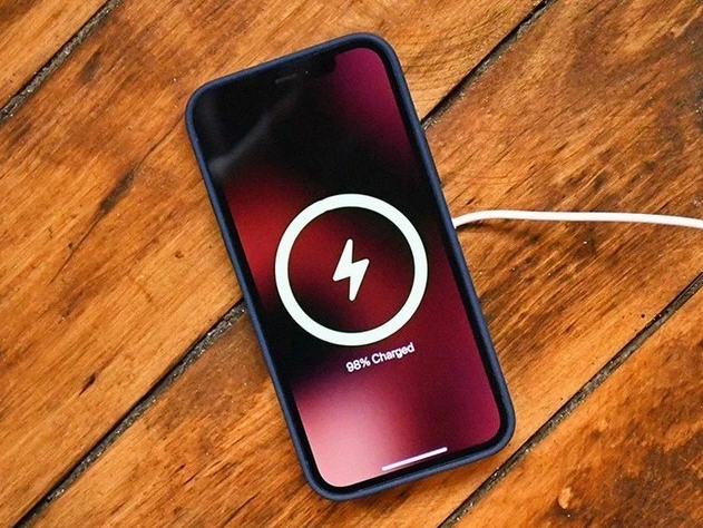 米易苹果手机维修分享iPhone 12可以随便充电吗 